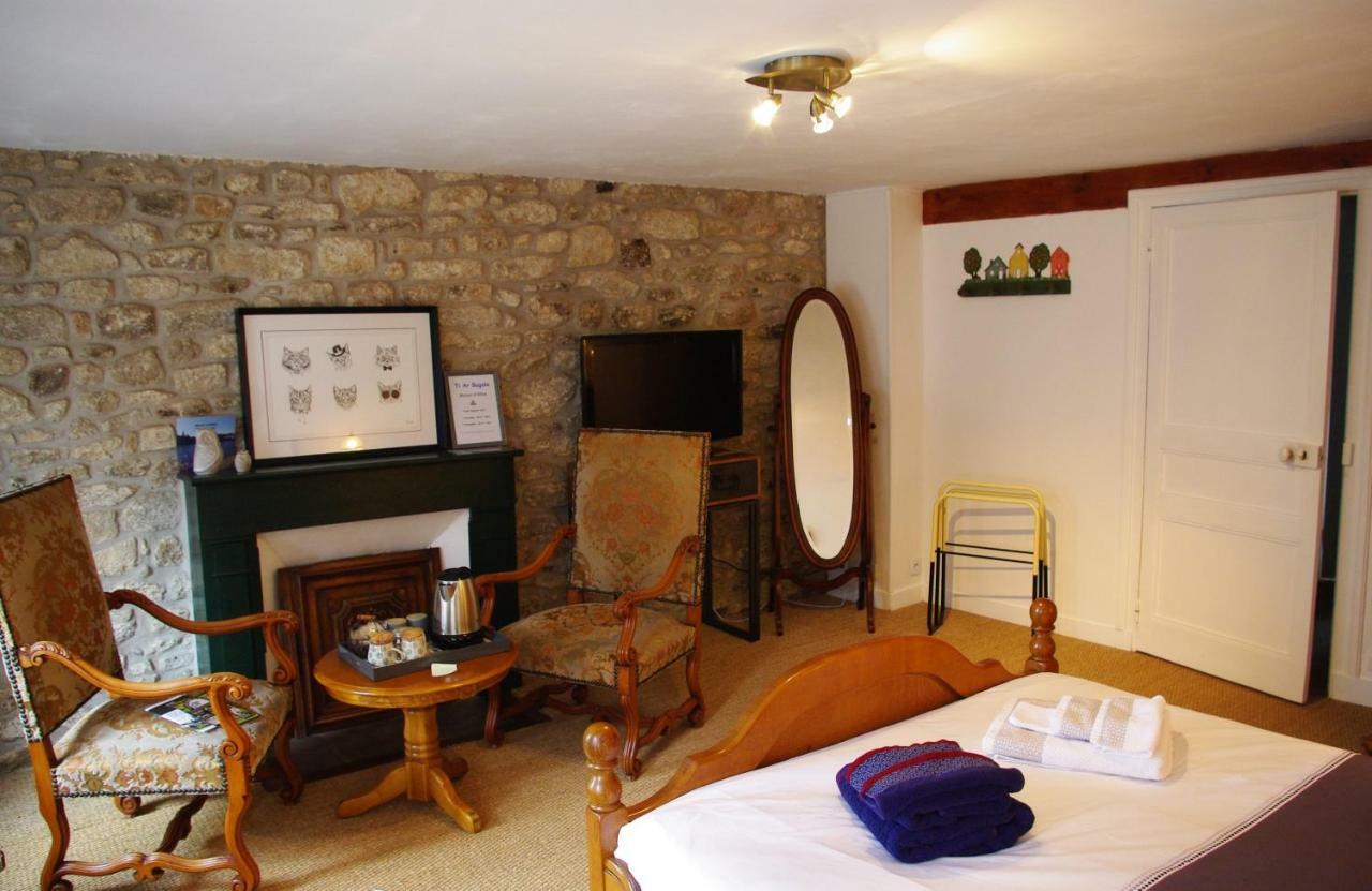 Ti Ar Bugale Hotel Huelgoat Exterior photo